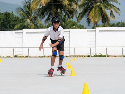 sosk skating 400x300